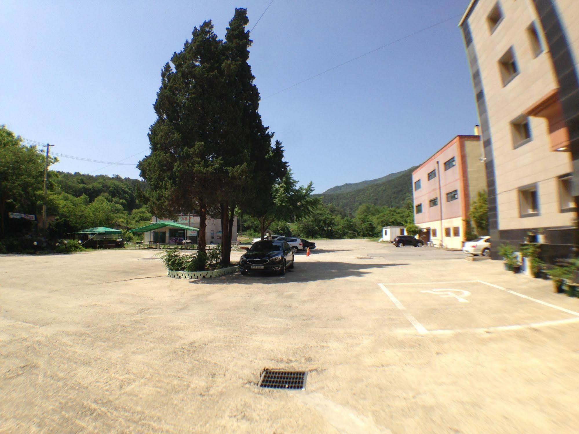 Suanbo Saipan Hot Spring Hotel Chungju Exterior foto
